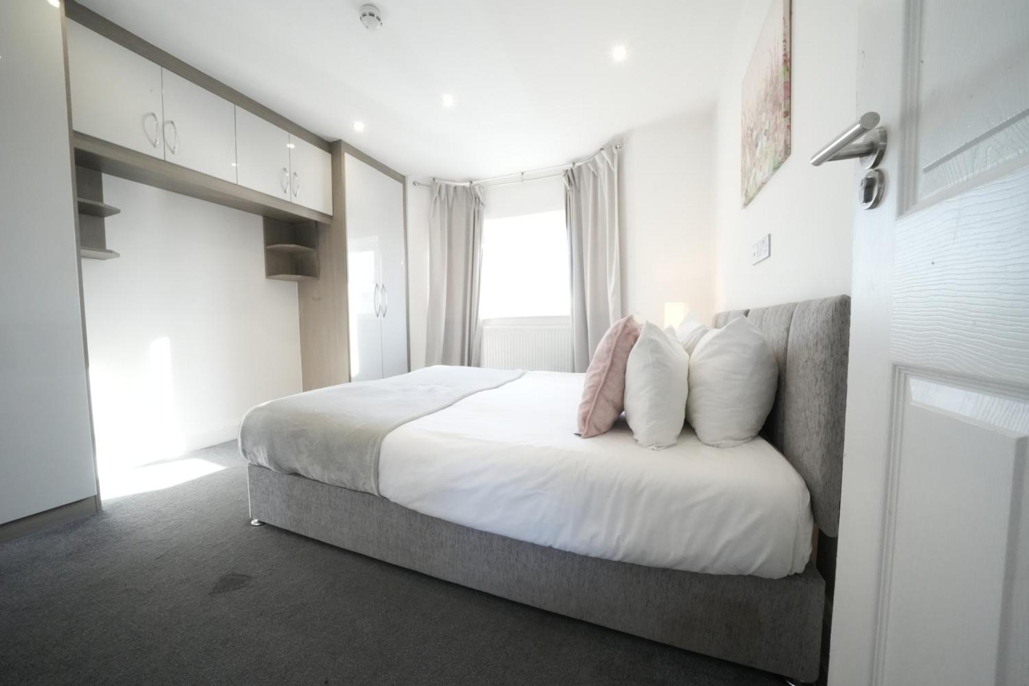 Appartamento Hatton Heathrow Airport- Free Parking-free Underground To And From Heathrow Airport Hatton Cross Picture-see Fast Hatton Cross To 30min