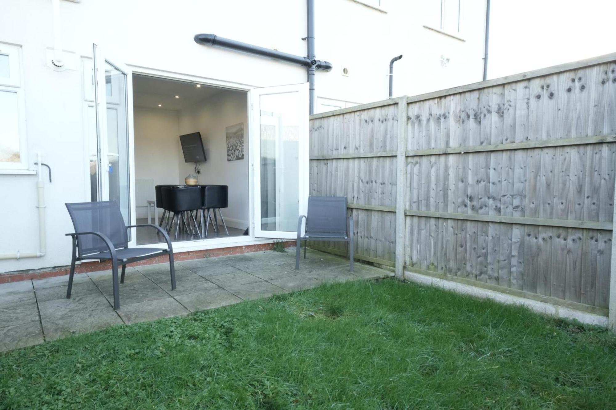 Appartamento Hatton Heathrow Airport- Free Parking-free Underground To And From Heathrow Airport Hatton Cross Picture-see Fast Hatton Cross To 30min Londra